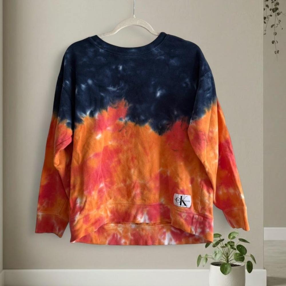 Calvin Klein jeans tie dye crewneck #calvinklein